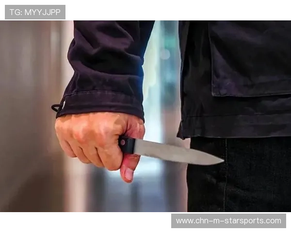 通报披露：民警持械行凶致 2 死 1 伤 嫌疑人已被拘捕，民警枪击持刀歹徒