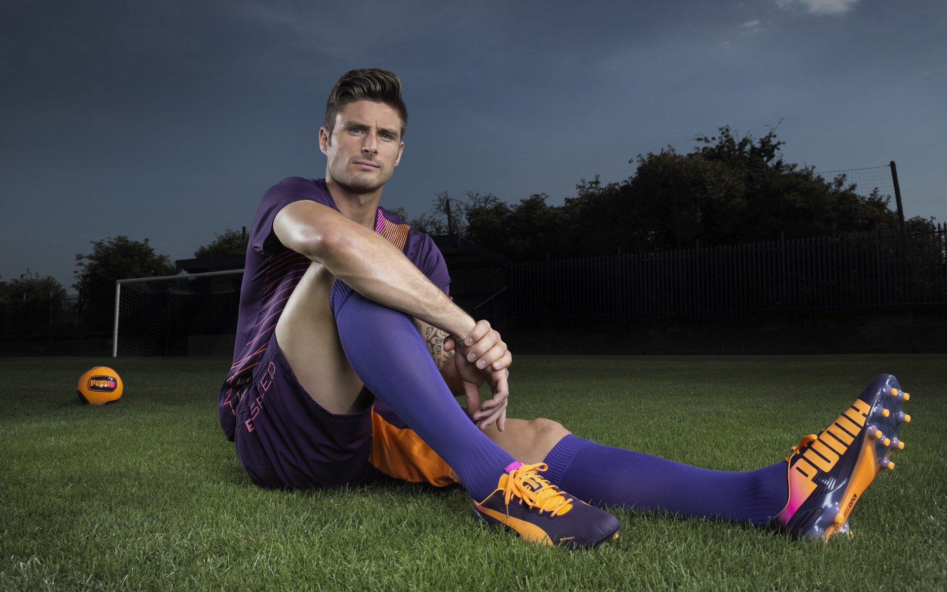 上海上港冠军在望,若是输给武里南联队,球队将面临舆论压力,上海上港拿过冠军吗