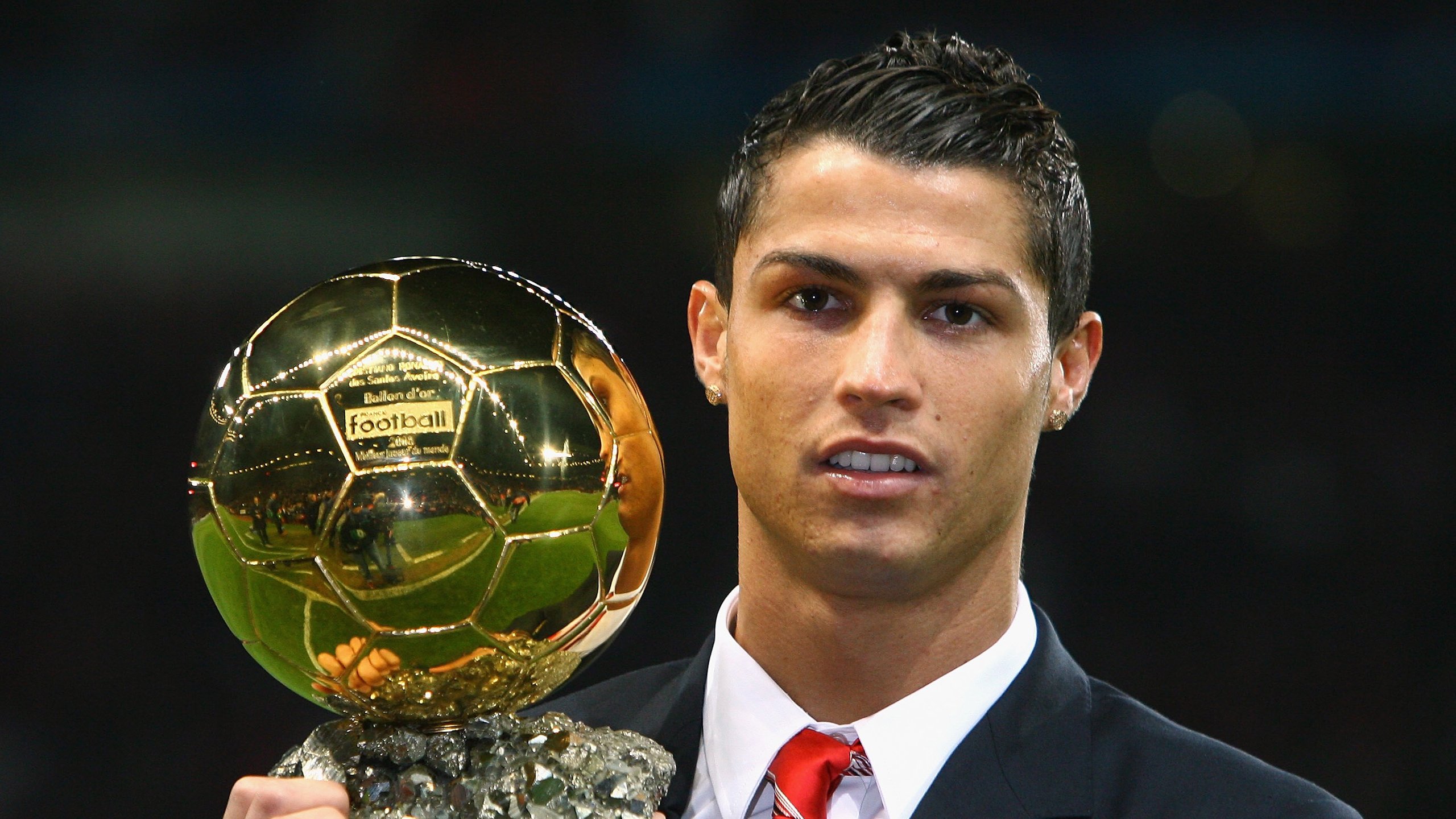 《王者荣耀》新版本“天启”上线，英雄技能全面升级重塑战场新格局